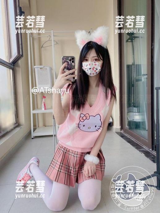 AT鲨 哇!AT鲨的灰色裤袜图包,资源有没有那么惹人注目呀?