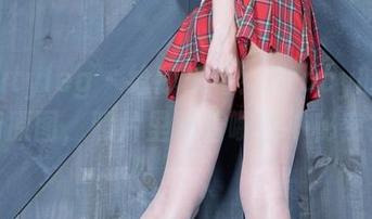 Beautyleg – 给我来看！Stacy的美足新原图，照片里藏着哪些小秘密？