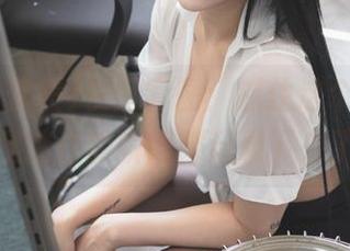 Bomi(普美)长腿套图：抓住这个夏天，被腿迷住的瞬间都记录下来了！