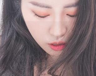 Dami(퀸다미)学妹：图包里的阳光，原图如你所见