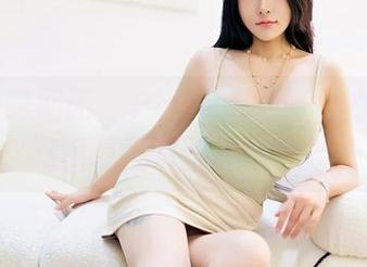 Feilin嗲囡囡 – PaPa妈咪修女的私拍原图：这气氛我可以停留一辈子！