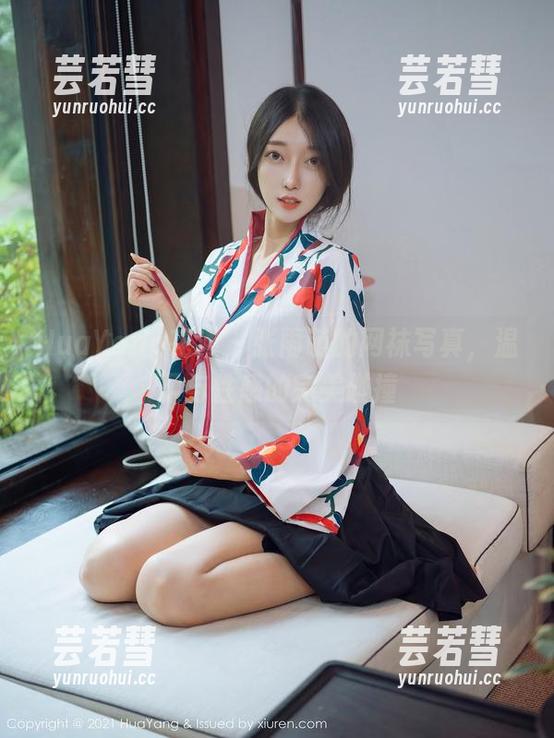 HuaYang花漾-张雨萌 HuaYang花漾 - 张雨萌的网袜写真,温柔与性感的完美碰撞