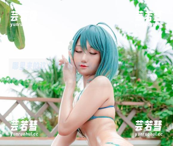 哪里来的这么美的眼镜？KuukoW的最新照片太撩人了！