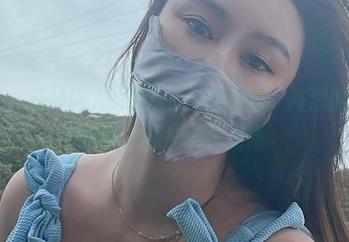 微密圈 – 在MIYA的银灰三角中游荡，高清图册让一切都变得模糊而又清晰。