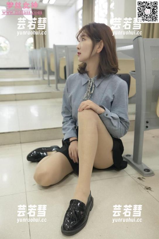 MSLASS梦丝女神 - 玥玥的超市冒险：一个吃货少女的免费的写真之旅！