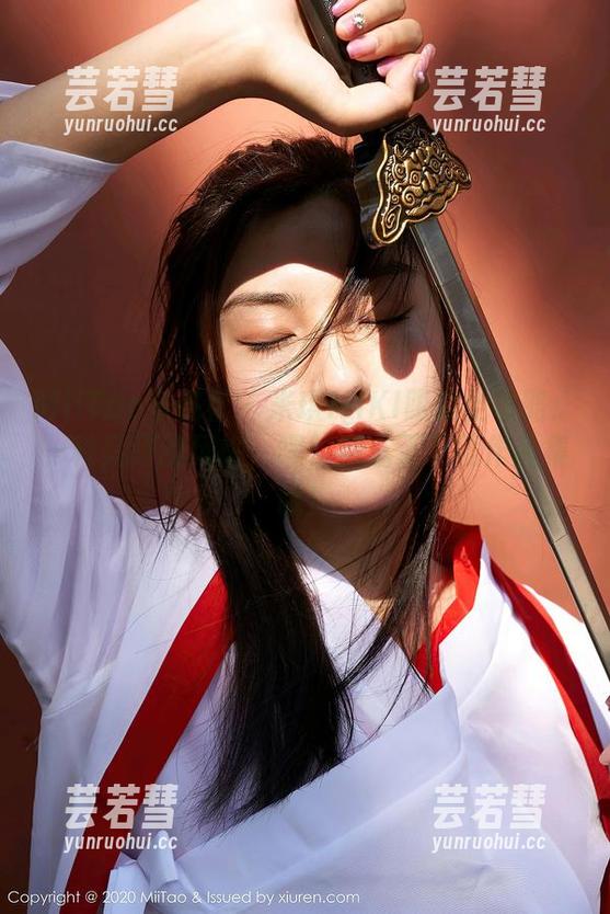 MiiTao蜜桃社-米琪MIKI MiiTao蜜桃社 - 米琪MIKI眼镜全攻略:一种亮眼的风格,嘿,别忘了下载作品集哦!