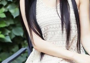 TouTiao头条女神 – 信悦儿少女在线，原图意外地让人心动，感觉又回到高中！