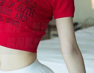 UGirls尤果网 – 解锁赵娜娜的白裙写真，瞬间就想穿上去漫游