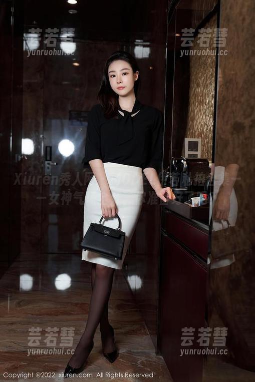 Xiuren秀人网-MODEL伊若 Xiuren秀人网 - MODEL伊若私拍合集——女神气场全开,你准备好了吗?