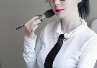 Xiuren秀人网 – 丹妮Danny的夏日私房合集：今日份的骚动请保持低调
