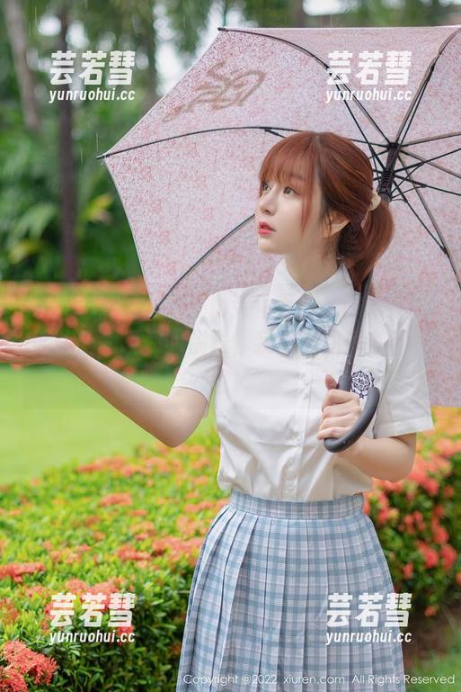 Xiuren秀人网-奶芙乔乔 Xiuren秀人网 - 奶芙乔乔的礼服写真,抓住了一瞬间的优雅,我忍不住想多看几遍!