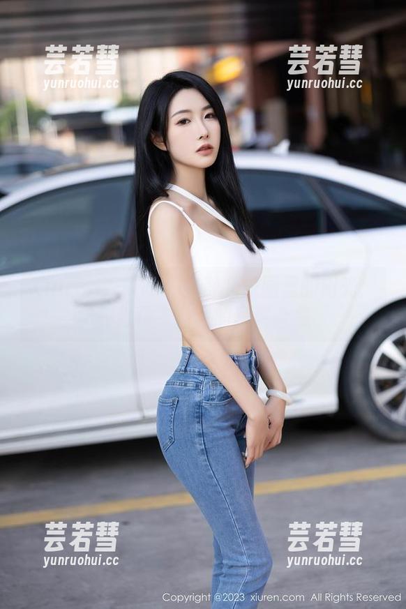 Xiuren秀人网-文静儿 Xiuren秀人网 - 文静儿校园里的阳光:一组放飞自我的写真合集