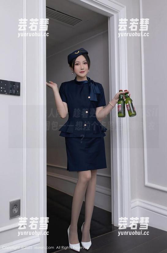 Xiuren秀人网-易阳Silvia Xiuren秀人网 - 趁着更新!发现易阳Silvia毛衣图包——想拉个卡路里不聊毛衣?
