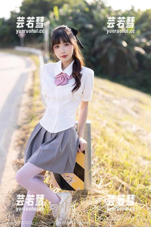 Xiuren秀人网-林星阑 Xiuren秀人网 - 礼服与林星阑:这组图集会让你怀疑人生,真的有人能穿成这样吗?