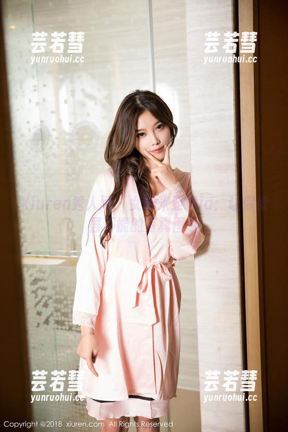 Xiuren秀人网 - 女神米亚Mia：让你欲罢不能的写真图包