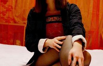 pans – 小倩写真大全：裤里丝的温柔漩涡，带你进入一个不一样的世界。