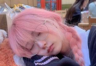 Wendy带你走进黑白私拍图包：沉醉于光与影的迷离