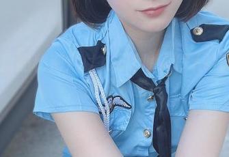 浴室里的秘密：けん研(けんけん)玩cos，快来下载！