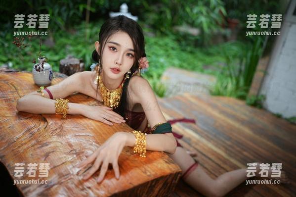 “氛围紫皇女”余多多Dudu：诱惑力满分的照片合集，准备好被撩了么？