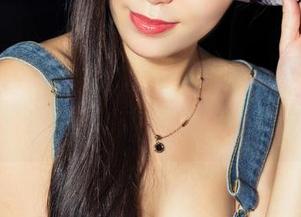 克拉女神 – 妮子的毛衣高清图包，温暖你的冬日，却又叫人心思飘摇？
