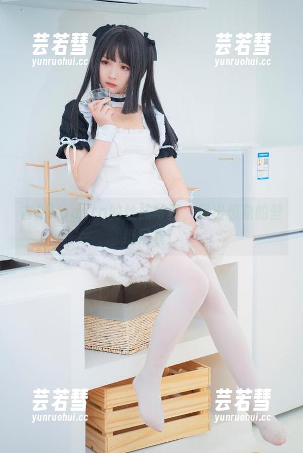 古川kagura的丝袜写真，超出想象的壁纸风暴！