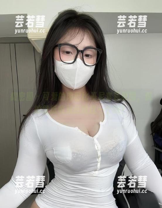 可爱的肉巴 微密圈 - 可爱的肉巴比基尼套装原图,倪的壁纸收藏还缺这一个吗?