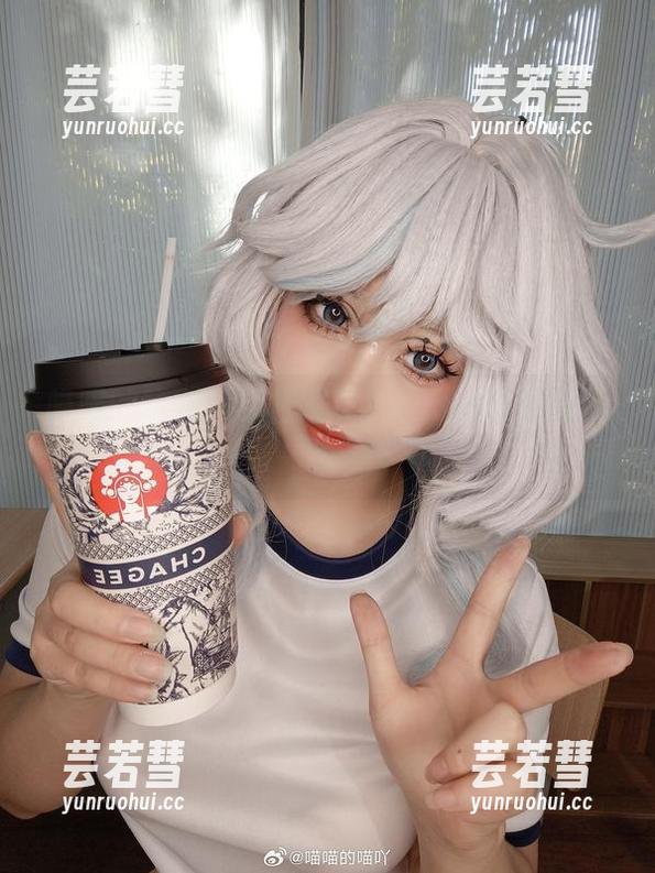 喵喵的喵吖 喵喵的喵吖:红裙写真,cos版的猫咪仙女