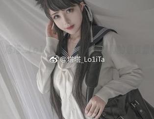 不得不说，塔塔_Lo1iTa姐姐的写真集真的是资源收集者的天堂，停不下来！