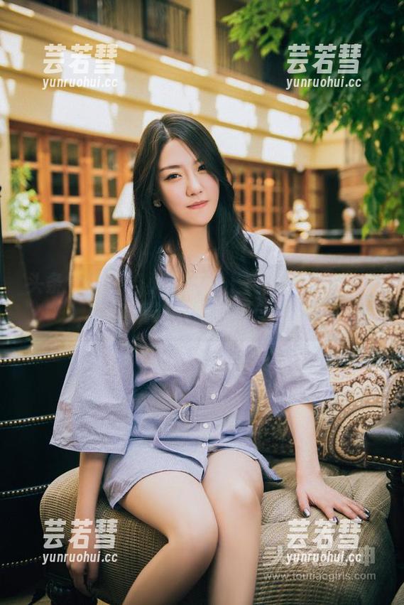 头条女神 - 当小热巴遇上美脚：在线合集，来看看这双脚如何俘获心！