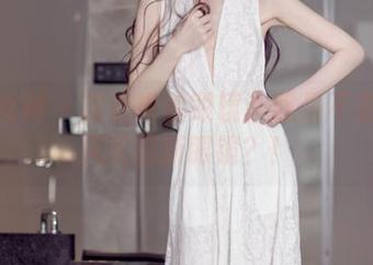 头条女神 – 精选琳琳眼镜：我是不是该跟风买副新眼镜？！