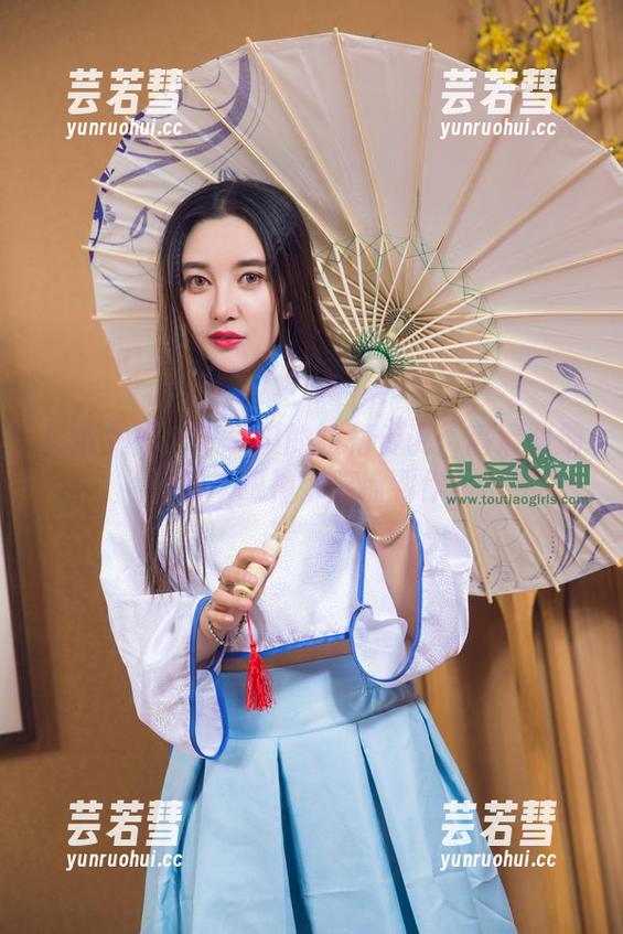 头条女神-苏子淇 头条女神 - 苏子淇的短裙传说:高清图册让每个眼神都能撩到你!