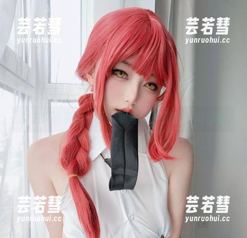女主K的表达：美图和壁纸交错的奇幻剧情