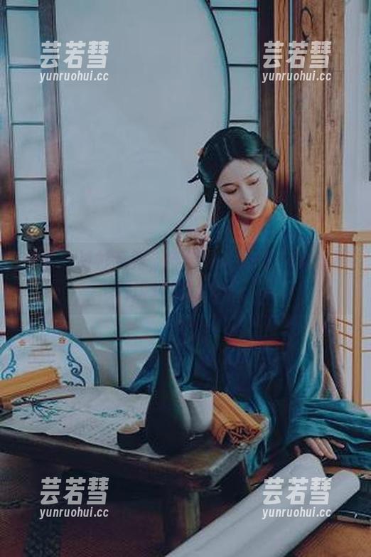 最新白衬衫系列，年年Nnian又一次让照片讲述她的故事。