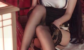 听说看了弥音音ww的高清美腿合集，会变得腿控无敌，信不信由你！