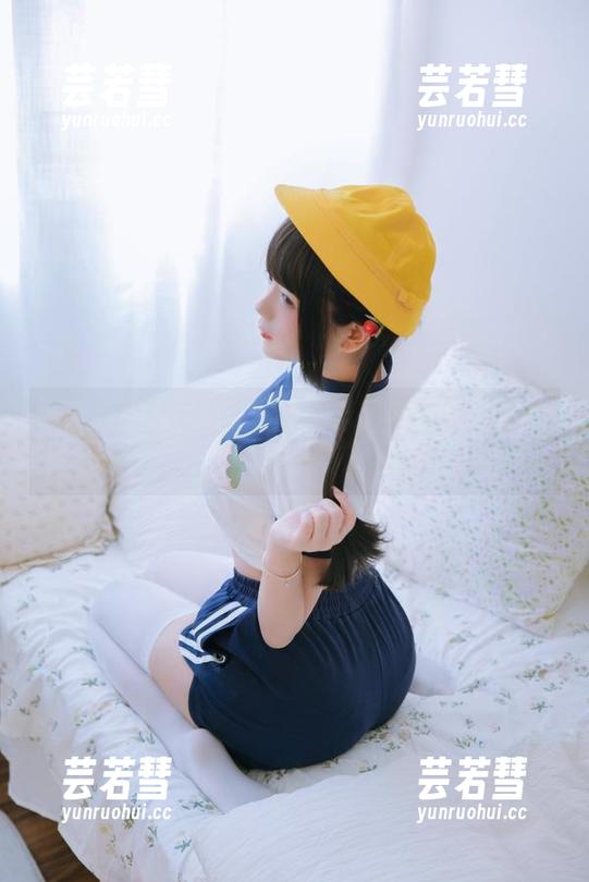日奈娇的JK学妹写真：当萌与美丽不期而遇！