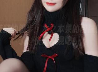 追逐美腿的脚步：木之本果的网袜作品来了，快来围观吧！