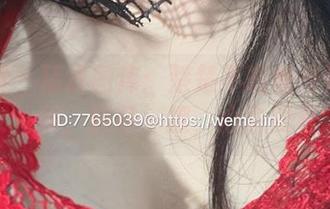 微密圈 – 精选图库：楚楚不吃鱼与她的蕾丝女仆装，轻轻一撩，心也跟着跳！