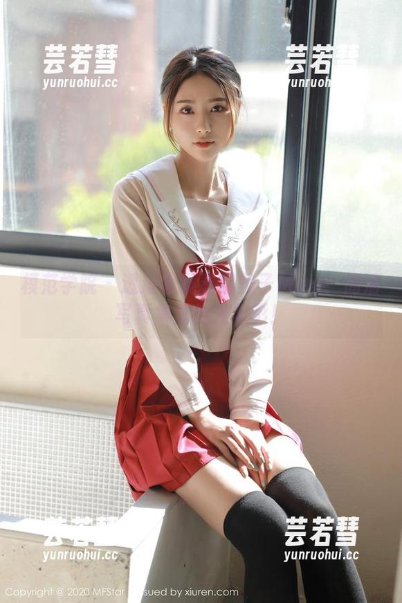 模范学院-糯美子Mini 模范学院 - 透过眼镜看糯美子Mini:高清写真集里的光与影!