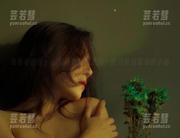 来看看樱晚gigi最新的朦胧系列，图片背后藏着啥小秘密？