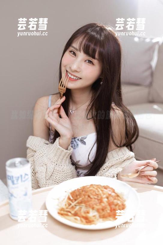 泥泥汝 犹如细雨般轻盈,泥泥汝的旗袍资源图包随风而来!