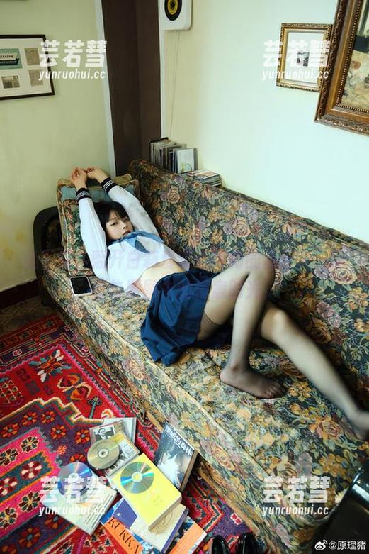 坐下来，翻开白莉爱吃巧克力的夏天——图册与原图中的惬意时光！