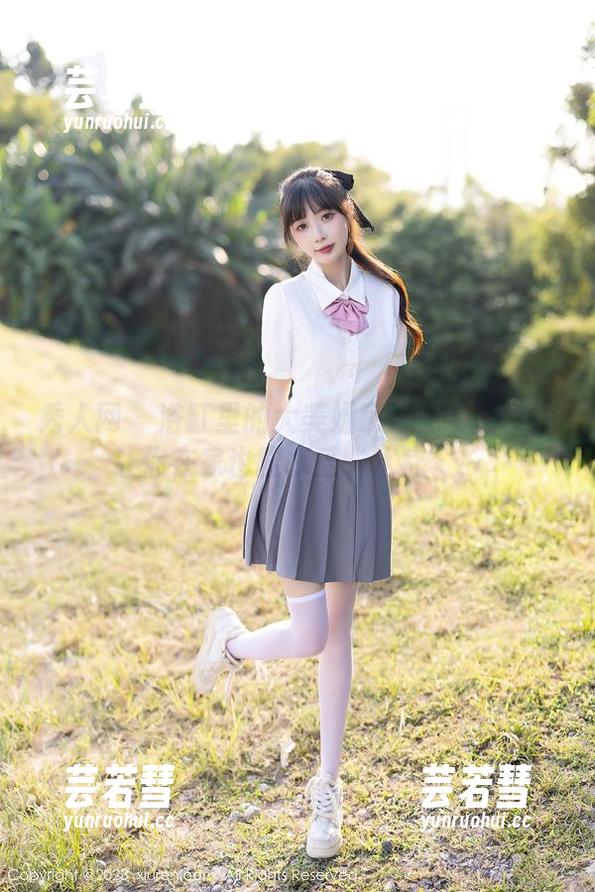 秀人网 - 浴缸里的大美媚京：免费的美图让你在家也能享受“水疗”！