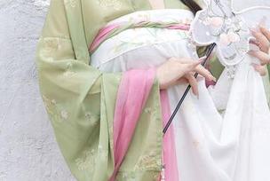 秀人网 – 完全被小泡芙winna的短裙高清图册俘获，可能是我的审美要升级了！