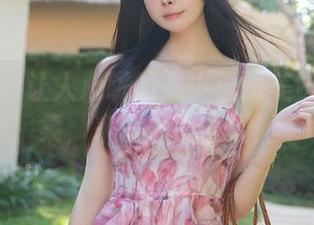秀人网 – 让人心跳的是小逗逗美脚写真全集，来吧，别害羞！