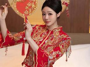 秀人网 – 性感女神杨晨晨的红色吊裙合集：热情似火！