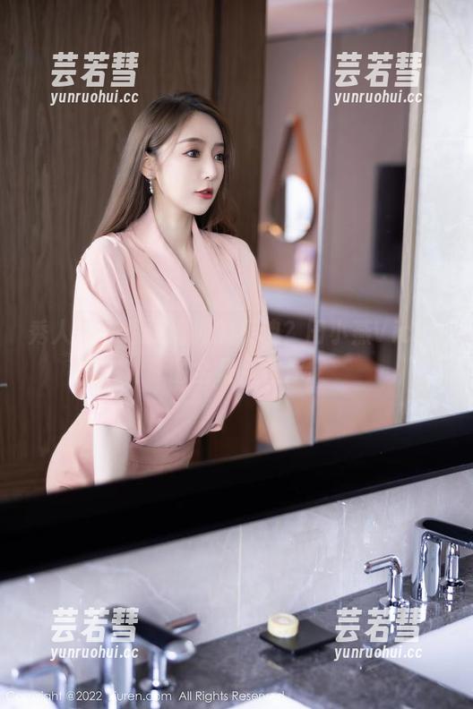 秀人网-田小燕Vicky 秀人网 - 想要清纯的灵魂?田小燕Vicky原图全集拯救你!