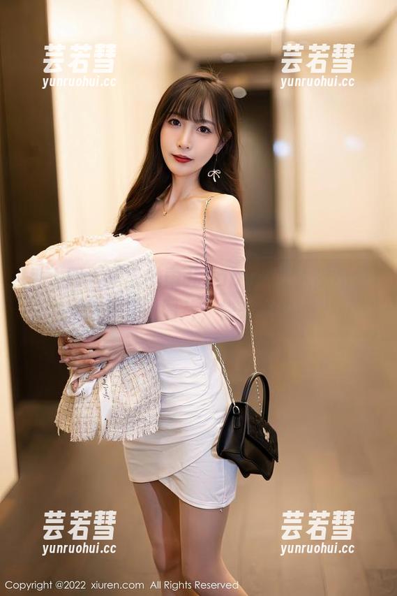秀人网-雨儿baby 秀人网 - 圣诞的雨儿baby:让人忍不住想分享的图片,快来瞧瞧!
