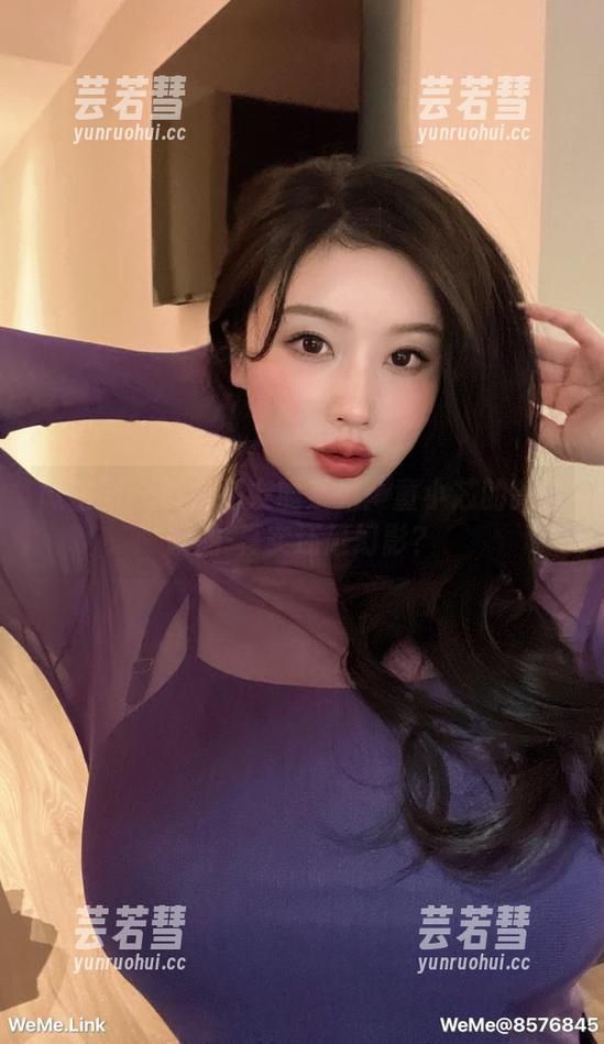 童小芯 微密圈 - 微信朋友圈系列:童小芯的高清瞬间-真实还是幻影?