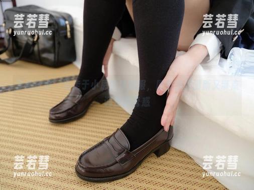 紧急企划 - 游走于小恩的体操服，原图资源清新又带点调皮的诱惑