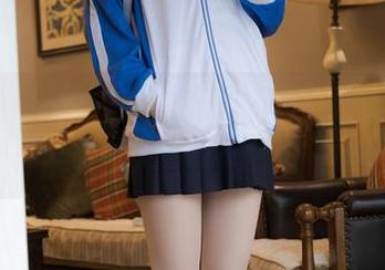紧急企划 – 见希w的白丝学生服定制，真是学生时代的Pull信号！